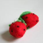 strawberries earrings - spr..