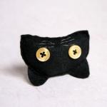 the black cat brooch