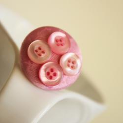 sweety and pink buttons - ring